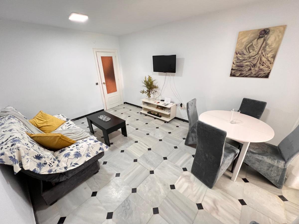 Pedregalejo Playa, Piscina Y Parking Apartment มาลากา ภายนอก รูปภาพ